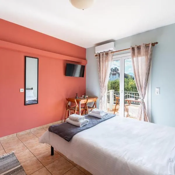 Eagle's Nest - 'Bella' studio flat, hotel di Aígion