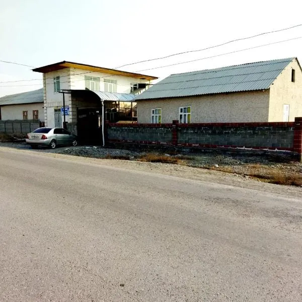 Buuzara Guest House, hotel in Batken