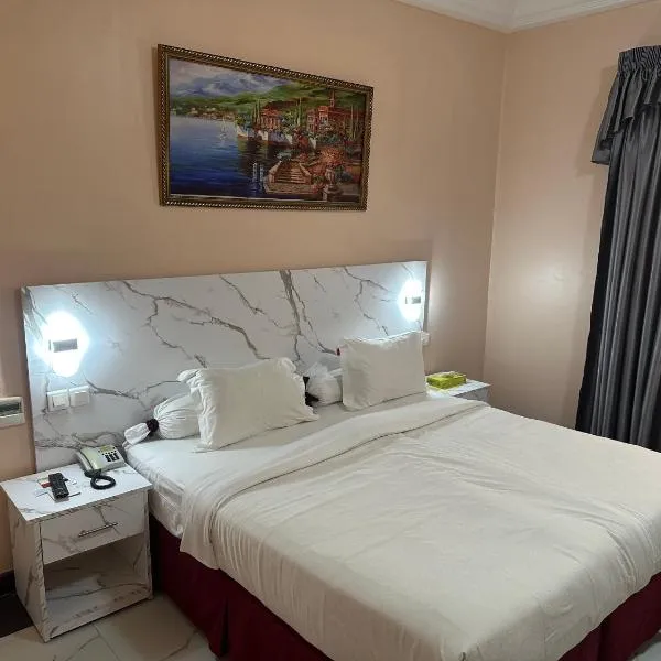 Hotel Fleur De Lys Almadies, hotelli kohteessa Dakar