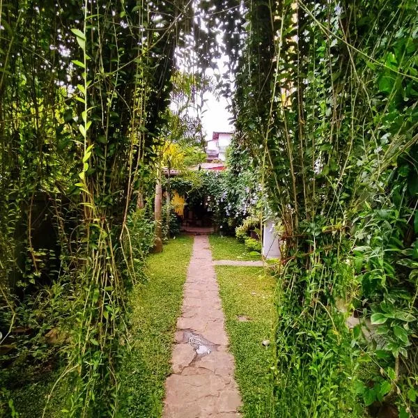 Mandara Rest, hotel v Hikkaduwě