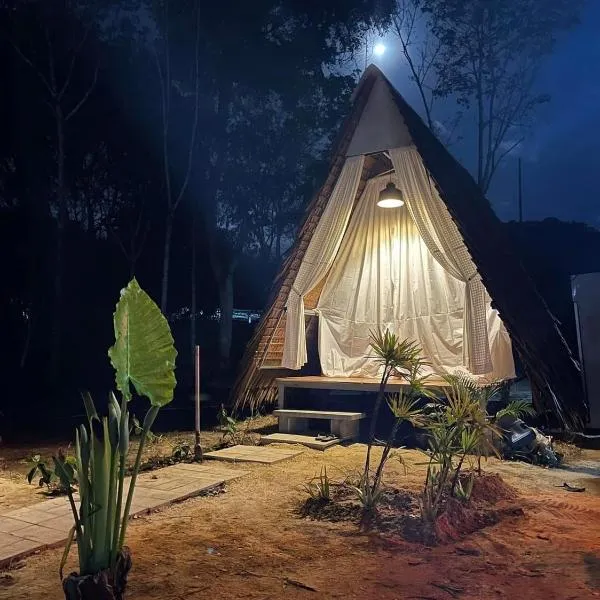 PhuketAirportCamping, hotell i Ban Bo Sai Klang