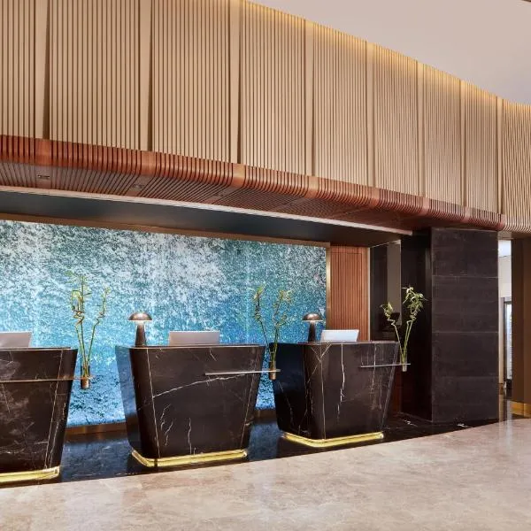 Delta Hotels by Marriott Istanbul Levent, hotel in Tarabya