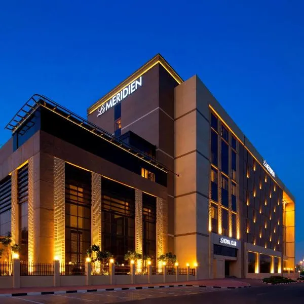Le Méridien Dubai Hotel & Conference Centre, מלון בḨiz̧āyib az Zānah