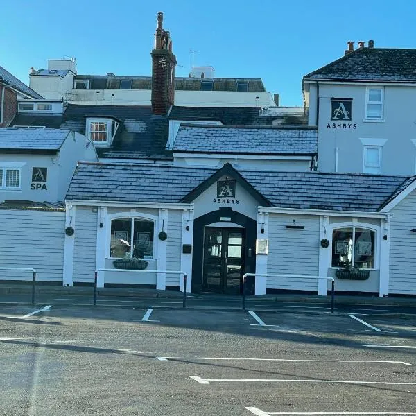 Ashbys Accommodation & Spa hire, hotel in Portsmouth