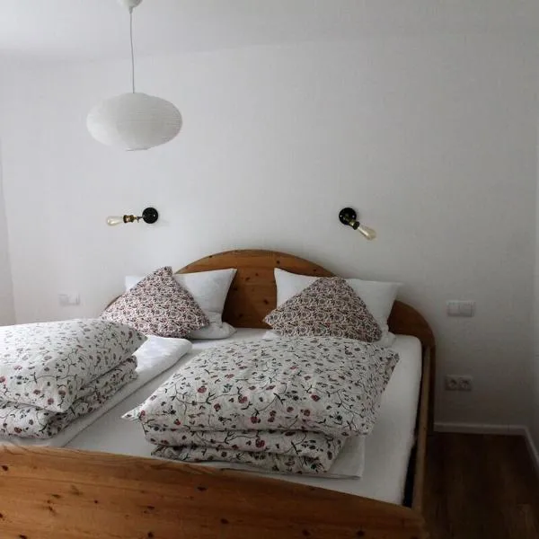 Appartement Gensungen, hotel v destinaci Felsberg