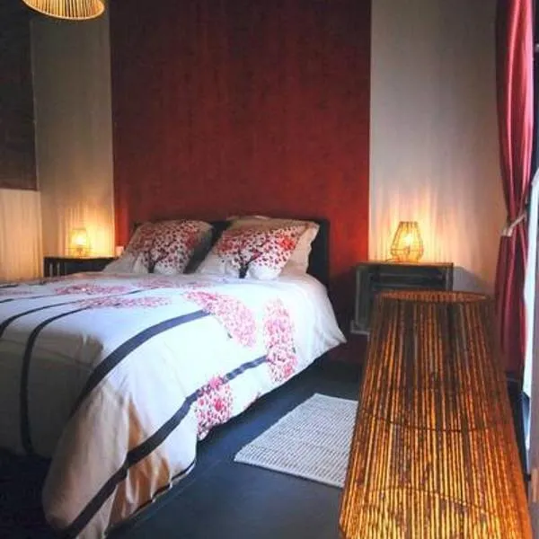 Suite Terracotta : Gîte de charme en Avesnois, hotel v destinaci Wargnies-le-Grand