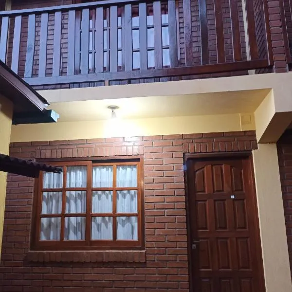 Alojamiento céntrico florida, hotel em Puerto Iguazú