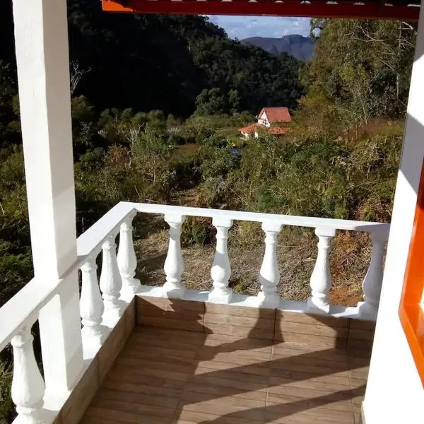 Bangalô - Sítio Cachoeiras do Caledônia, hotel v destinácii Vieira