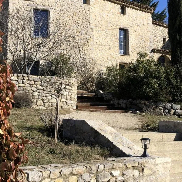 HAMEAU DE LA SAVOUILLANE, hotel in Vercoiran