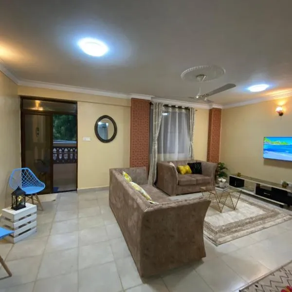 Lovely and homely 2 bedroom Serviced Apartment, hotel sa Mkongani