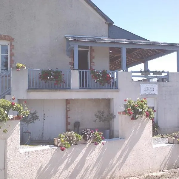 Gîte de la Poilane - Maison avec piscine & vue sur vignes, proche Angers – hotel w mieście Saint-Aubin-de-Luigné