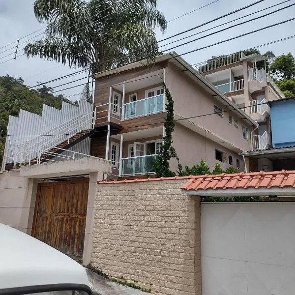 Apartamentos Aconchegantes Bingen em Petrópolis, hotel in Petrópolis