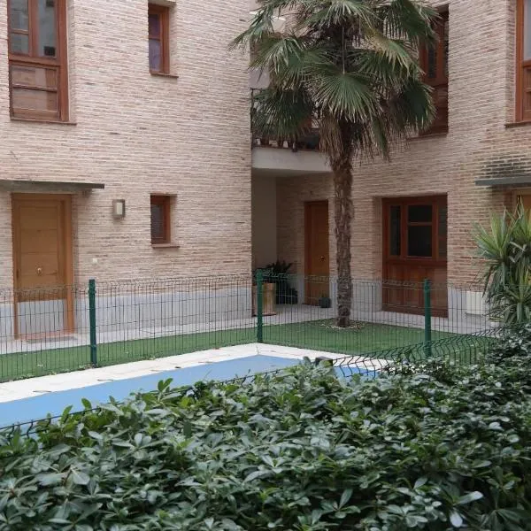 San Ildefonso Apartament by Toledo AP - with Pool, hotel in Toledo