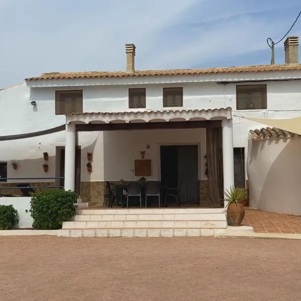 Caserio Los Chacones, hotel v destinaci Moratalla