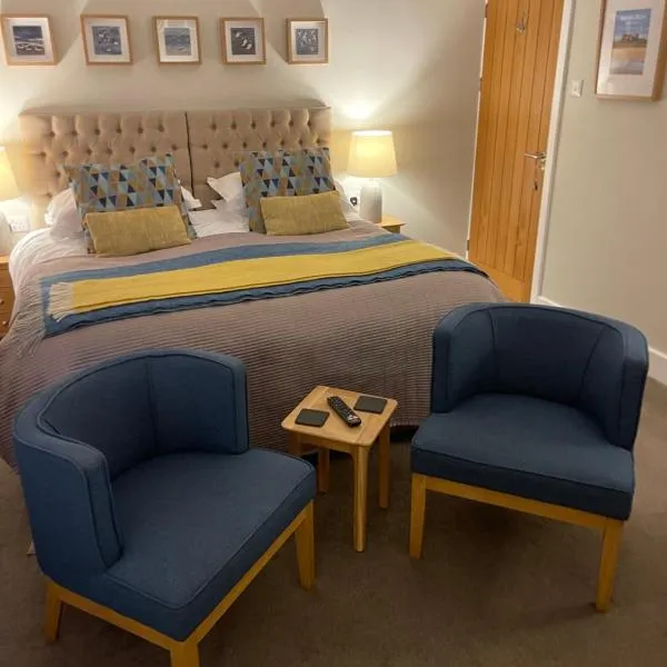 Horncliffe room only accommodation, hotell i Seahouses