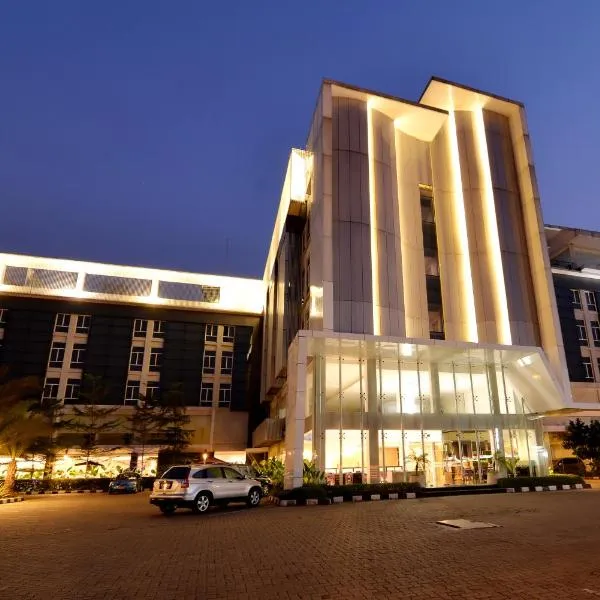 Yasmin Hotel Karawaci, hotel en Nalagat