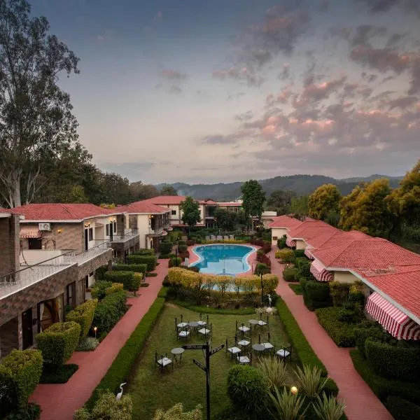 Country Inn Tarika Riverside Resort Jim Corbett, ξενοδοχείο σε Garjia