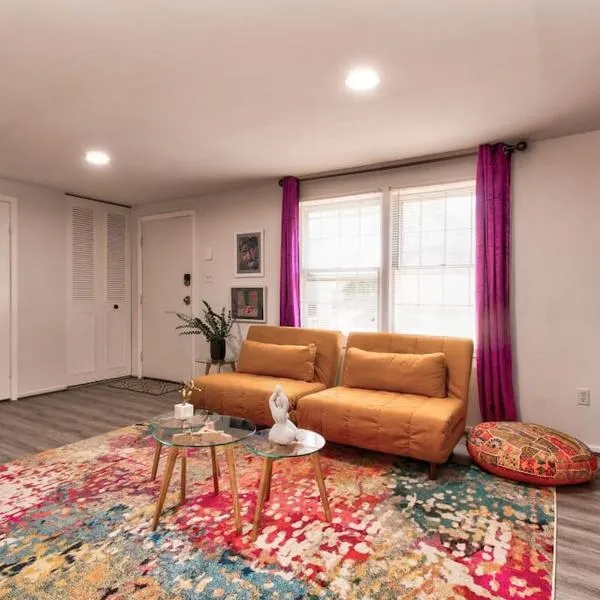 The DMV Creative Home, hotel in Arlington