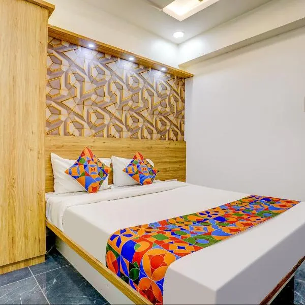 FabHotel Galaxy Stay, hotel u gradu 'Shikrapur'