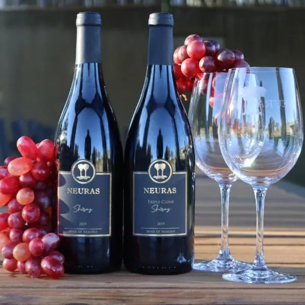 Neuras Wine and Wildlife Estate, hotel in Naukluft Mountains