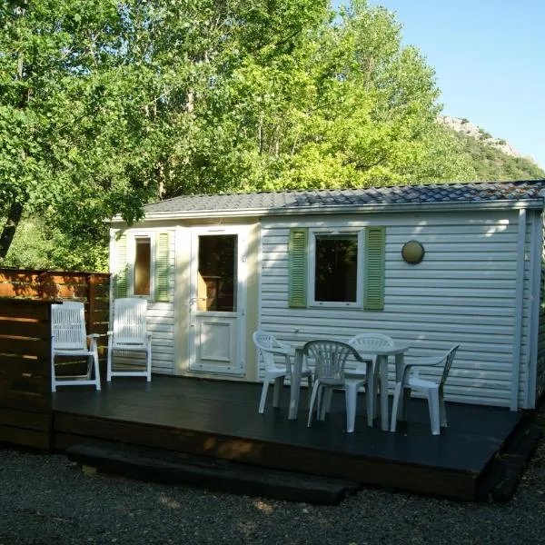 Camping le Chambron, hotel v destinaci Condorcet