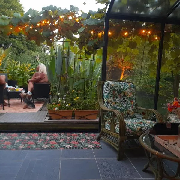 chambres d'hôtes naturistes de la moque souris, hotel en Saint-Pierre-de-Mailloc