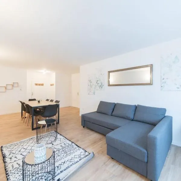 Suite Moderne Familiale 8 Pers - Disney 10m - 2 SDB, hotel v destinácii Bussy-Saint-Georges