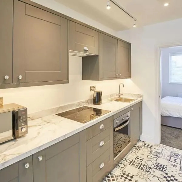 Apt 1 - Queens Court, khách sạn ở Scarborough