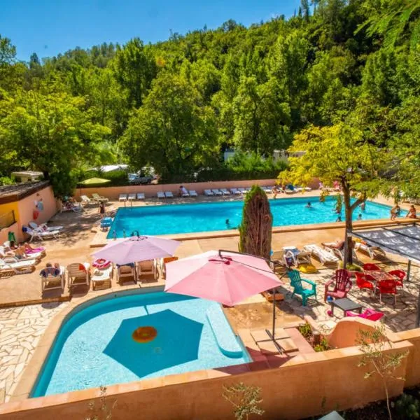 Camping Hotel Les Rives du Loup、トゥレット・シュル・ルーのホテル