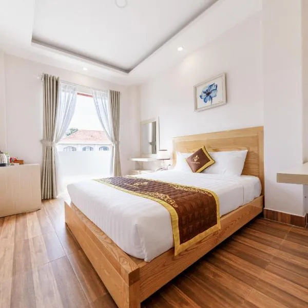 Golden Bee Hotel, hotel v destinaci Da Lat