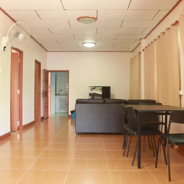 ChillHouse24 @ DonMueang, hotel in Ban Don Muang