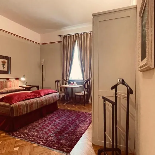 Residenza Le 6 A, hotel v Terstu