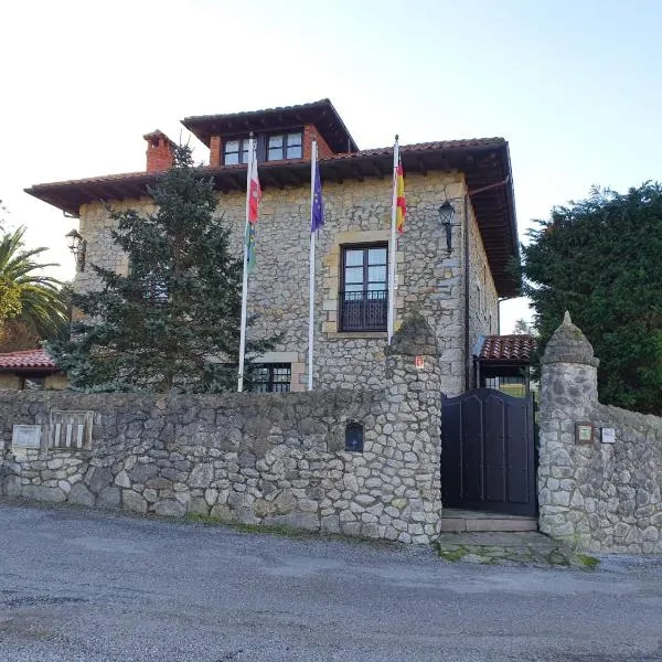 Posada San Tirso, hotel i Toñanes