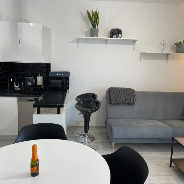 Modern Box Apartment, hotel v Gdyni