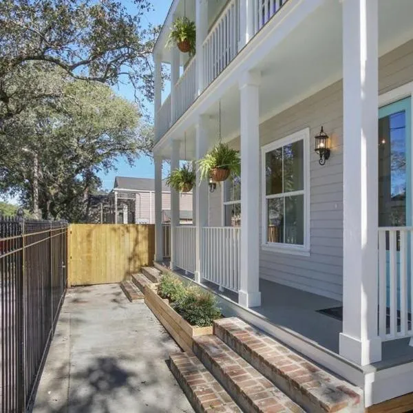 La Belle Veranda Villa- 3QueenBeds/2Baths Sleeps 6-8, hotel v destinaci New Orleans