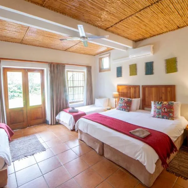 At the Woods Guest House, hotel a Stormsrivier