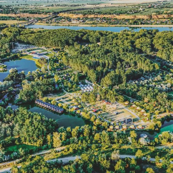 Zaga Zaga Sat, hotel v destinaci Tecuci