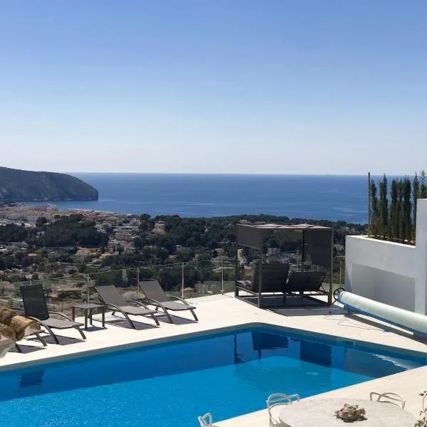 Casa Vida, your villa with panoramic sea views in Moraira., khách sạn ở Moraira