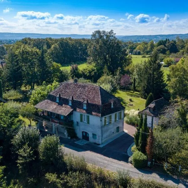 Viesnīca L'Ostal de Gagnac pilsētā Gagnac-sur-Cère