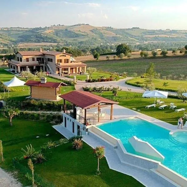 Moresco Agriturismo, hotel di Carassai