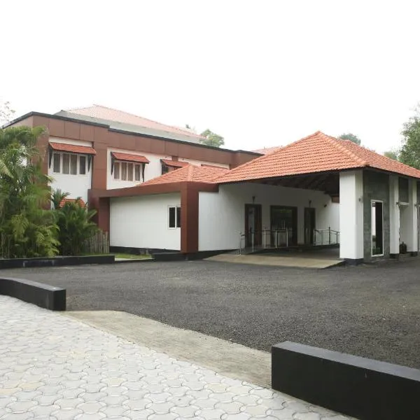 Karapuram Village Resort & Spa, hotel en Vayalār