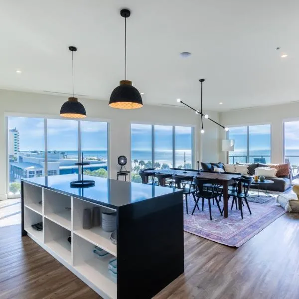 Spacious 4 BR Beachfront, Luxury Condo Next to the Hangout- GP 301, hotel in Gulf Shores