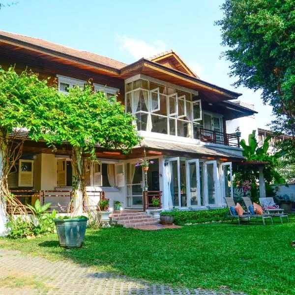 Banyan House Samui bed and breakfast (Adult Only), hotel v Chaweng Beach