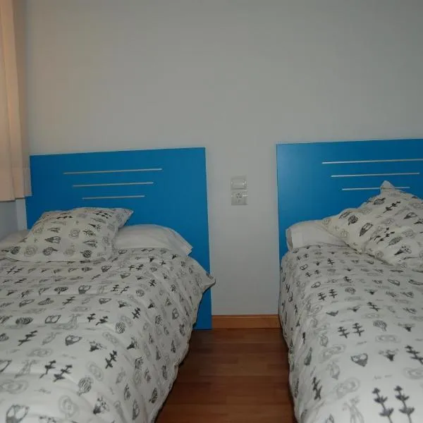 Apartamentos Santa Barbara II, hotel di Saint Barbara