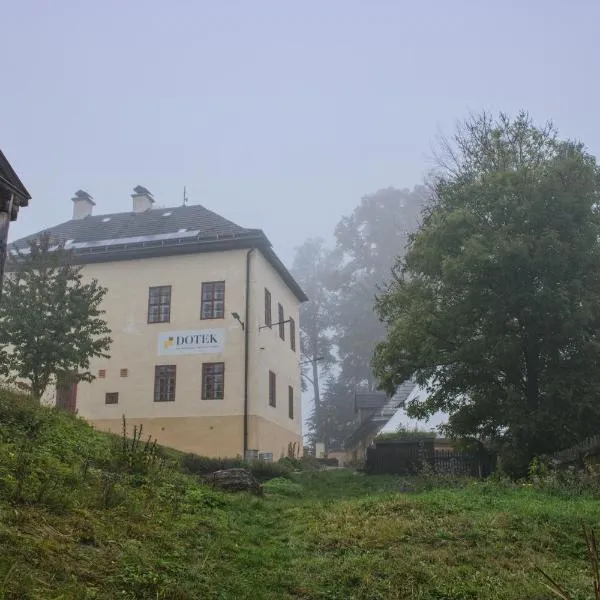 Ekocentrum DOTEK, готель у місті Lampertice