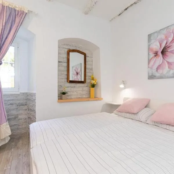 Studio Apartment Sisi, khách sạn ở Opatija