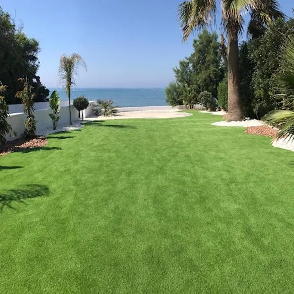 Viesnīca Beach Front Periyiali Gardens pilsētā Perivolija