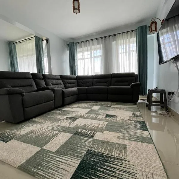 Zoe Homes 1br and 2br Apartment Greypoint 406, hotel v destinaci Kericho