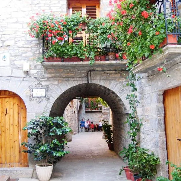 Casa Dueso, hotell i El Pueyo de Araguás