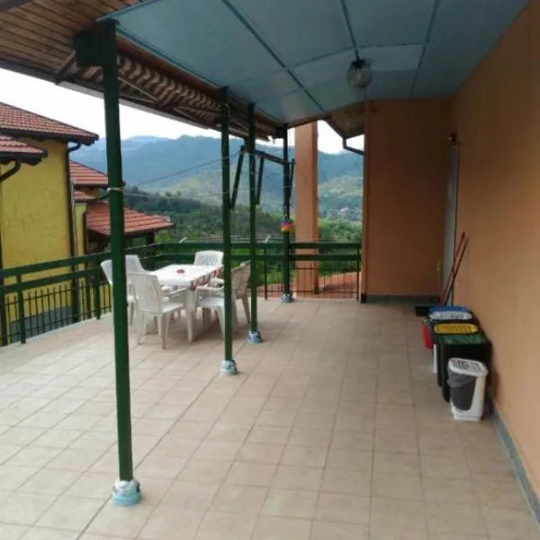 Casa Dirindo, hotel in Carrodano Inferiore
